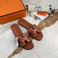 Hermes Slippers